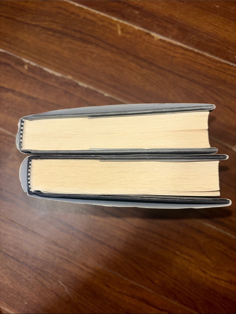 ✨2 Book Bundle | Alyson Noël "Night Star" & "Everlasting" Hardcover ✨ - Picture 4 of 5